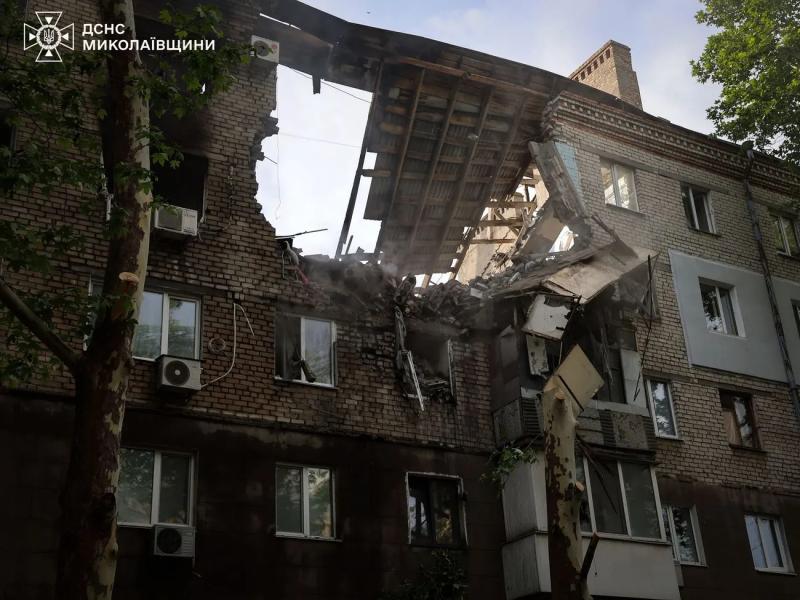 В Николаеве под завалами продолжают искать еще одну женщину - Ким