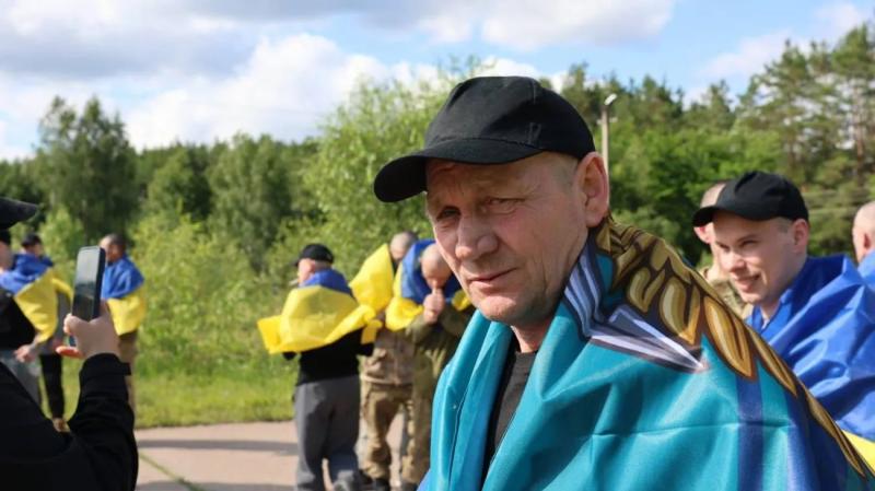 Большинство были в плену с 22-го года: Зеленский заявил о новом этапе обмена пленными с рф