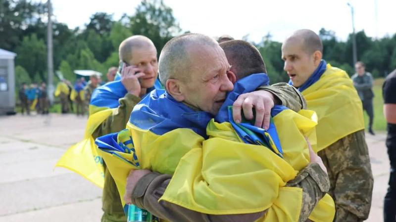 Большинство были в плену с 22-го года: Зеленский заявил о новом этапе обмена пленными с рф