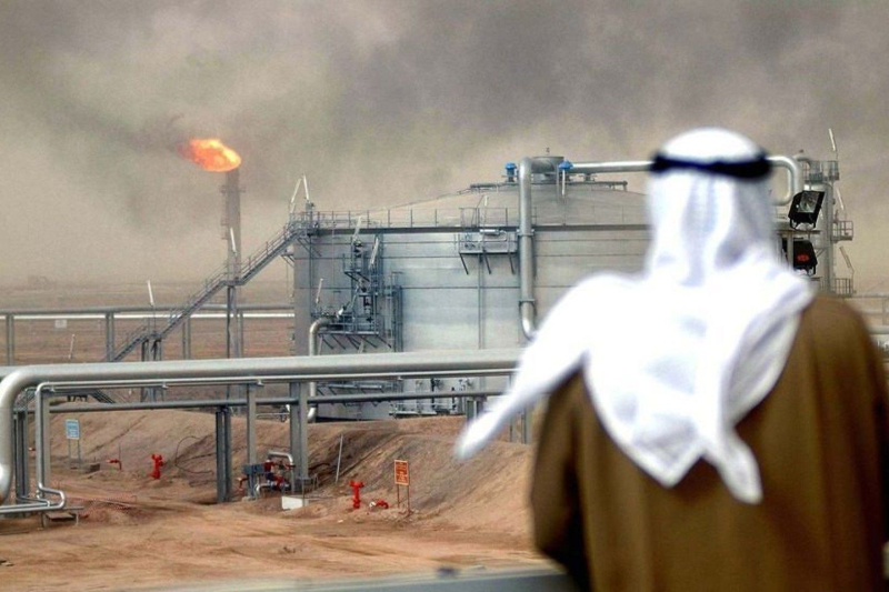 Эра дешевой нефти: Саудовская Аравия бросает вызов ОПЕК+, запуская новую фазу нефтяной борьбы