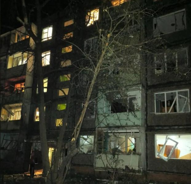 Масштабная российская атака по Украине: в Ченигове пострадал жилой массив, ранены 4 человека