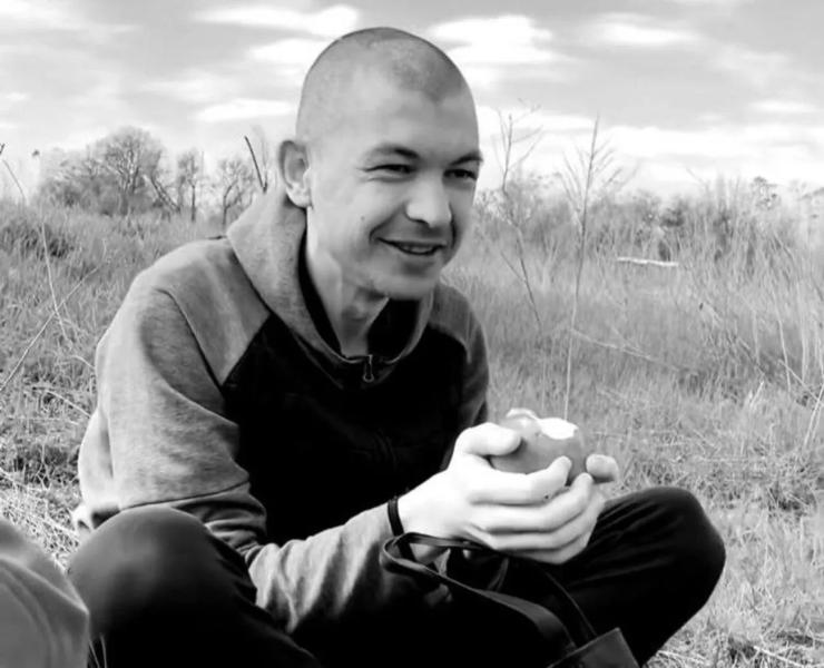 Мечтал о яблоке год: умер освобожденный из плена украинский воин Дмитрий Шаповалов