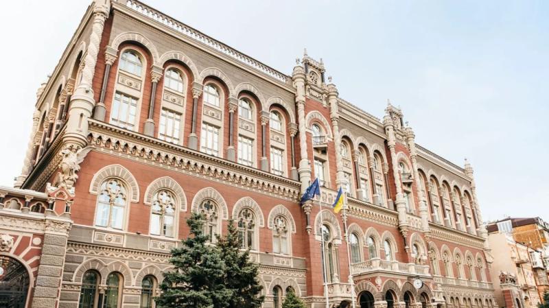 Нацбанк выпустил памятные монеты, посвященные деятелям Расстрелянного возрождения