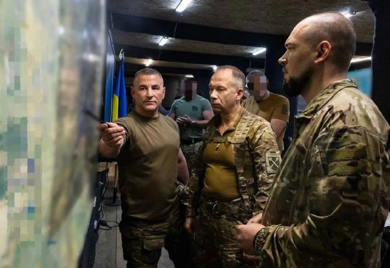 Оккупанты рвутся к границе Донецкой области: Сырский посетил самую горячую точку фронта
