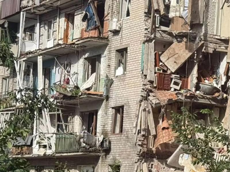 Оккупанты ударили по Лиману в Донецкой области: повреждена жилая застройка, ранена семья с ребенком