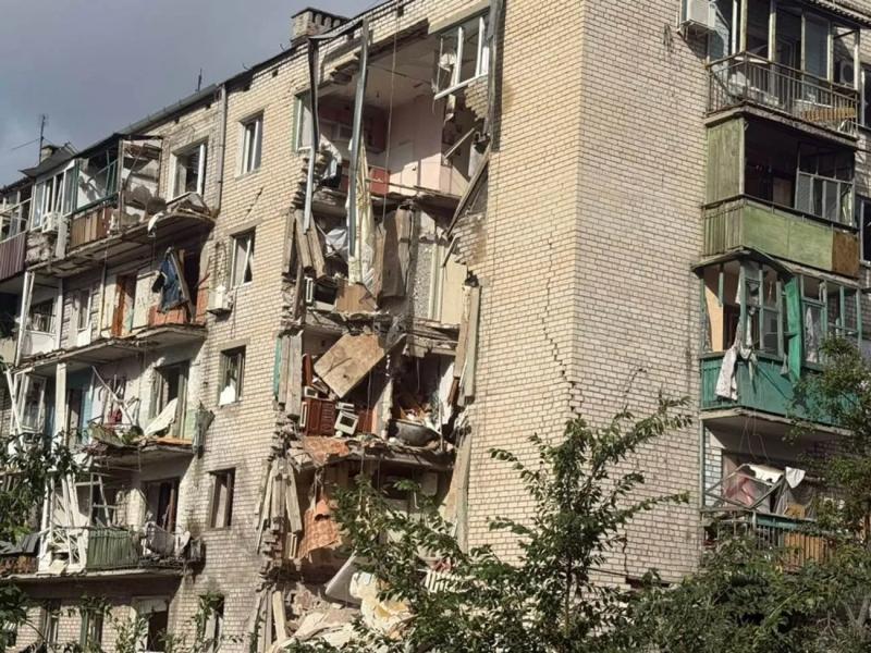 Оккупанты ударили по Лиману в Донецкой области: повреждена жилая застройка, ранена семья с ребенком