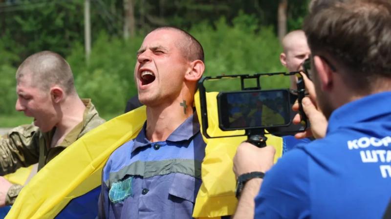 Первый этап обмена пленными в возрасте до 25 лет: среди освобожденных есть защитники Мариуполя