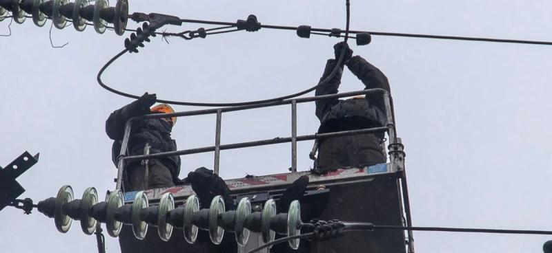российские дроны атаковали бригаду облэнерго в Запорожье, есть раненый