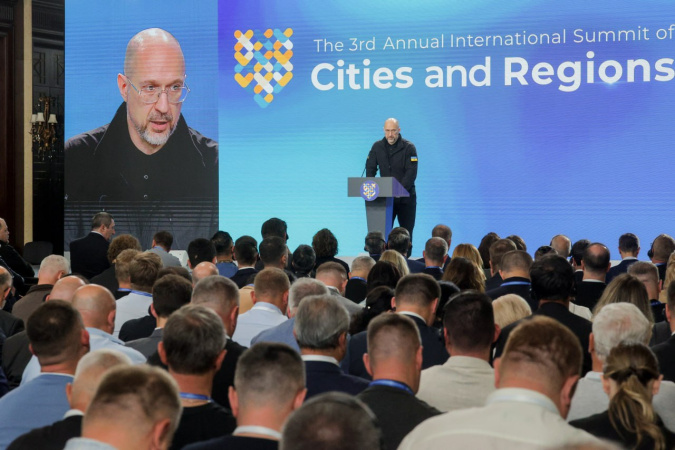 Шмигаль: Надходження ПДФО до місцевих бюджетів зросли на 20%, акцизу — на 38%