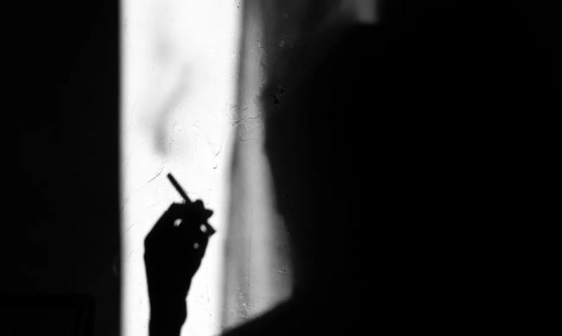 Украинцы начинают курить в среднем в 20-летнем возрасте – соцопрос