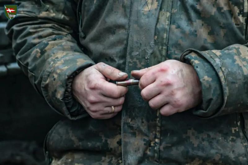 Увеличилось число украинцев, которые готовы терпеть войну, сколько будет необходимо - опрос