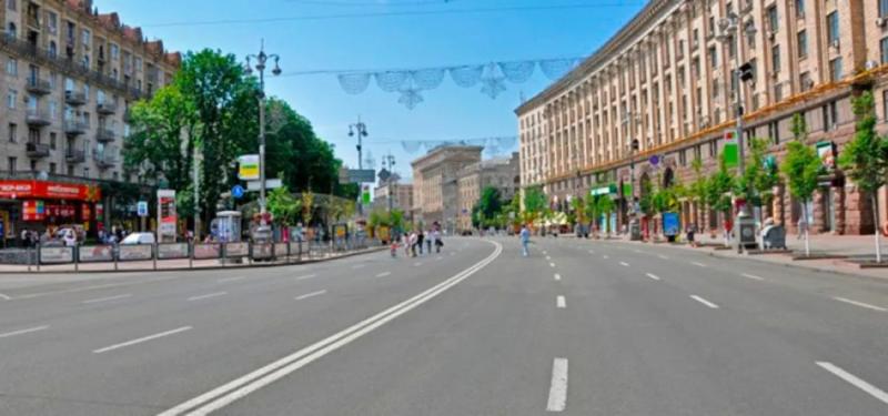 В Киеве временно перекрыто движение на двух улицах и не работает станция метро: где действуют ограничения