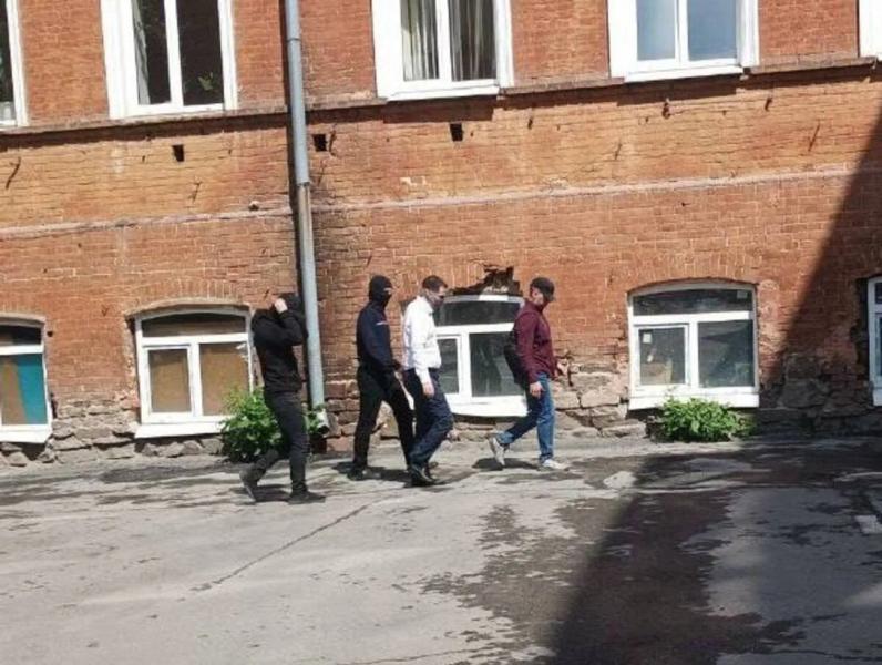 В рф силовики пришли с обыском в провластную редакцию ura.ru из-за взяточничества