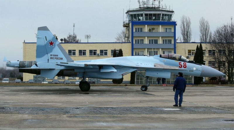 Более 20 взрывов: Липецкую область атаковали дроны, один из объектов — военный аэродром