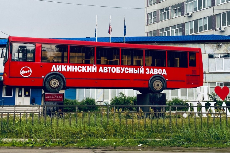 Четвертый автогигант РФ пошел на болезненную меру: кризис набирает обороты