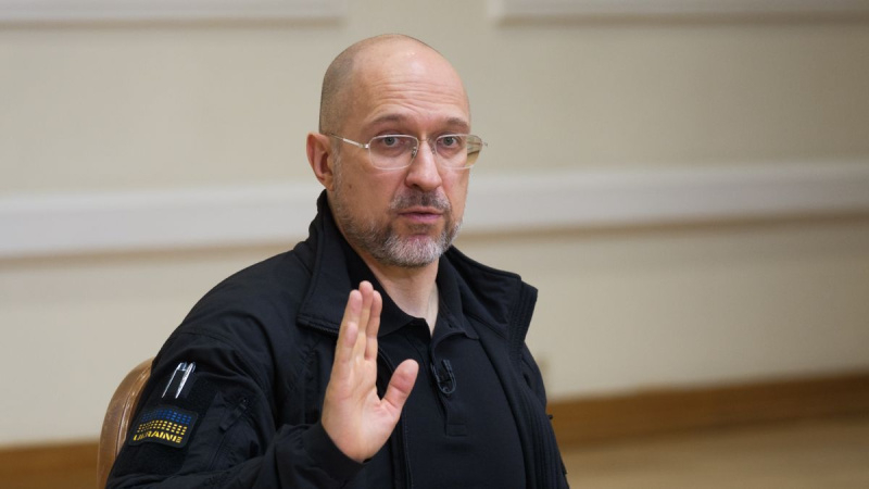 Головне за вівторок: відставка уряду, множинне громадянство
