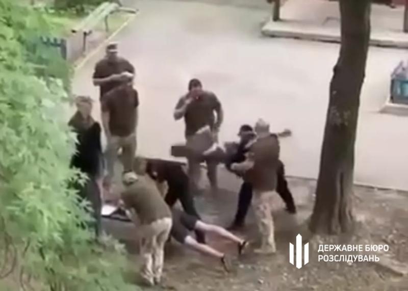 Инцидент с правоохранителями и сотрудниками ТЦК в Чернигове: ГБР проводит проверку