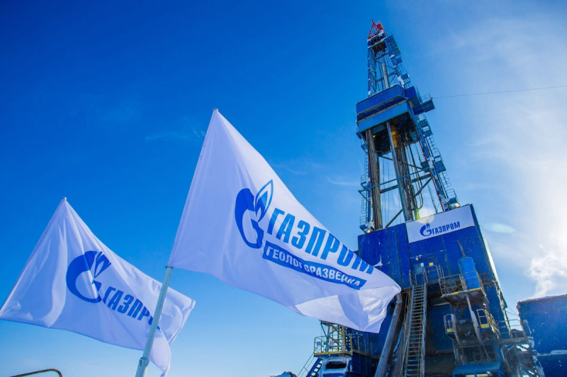 Кремль в панике спасает "Газпром", но жертвует остальной экономикой