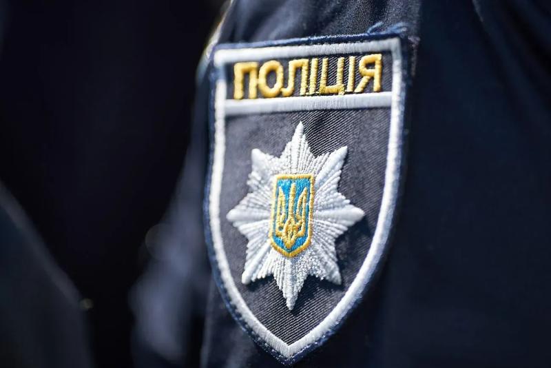 На Тернопольщине 16-летний подросток залез на памятник Герою Небесной Сотни: решается вопрос о наказании