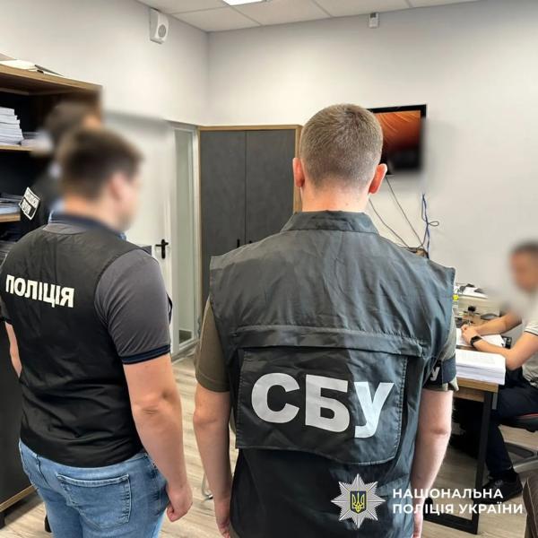 Обыски в горсовете Львова: нескольким должностным лицам сообщили о подозрении в растрате 1,7 млн гривен