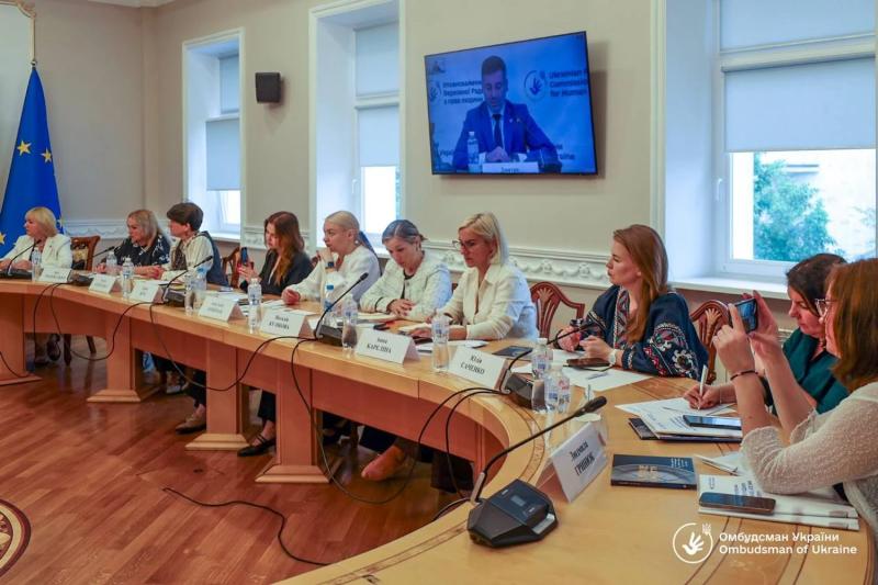 Омбудсмен озвучил, сколько украинцев в этом году получили статус лица, пострадавшего от торговли людьми