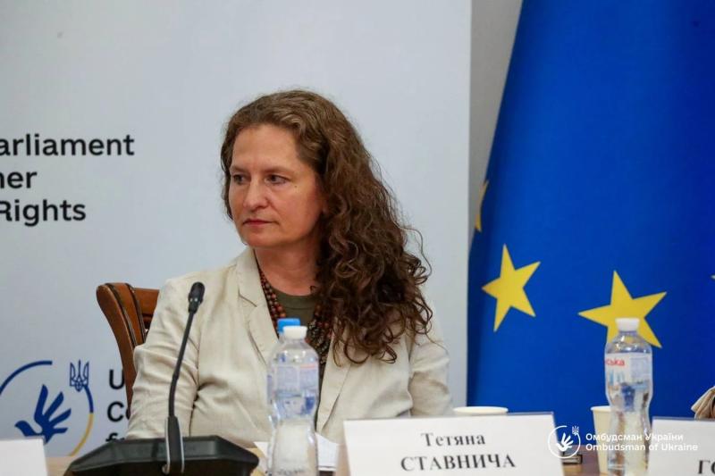 Омбудсмен озвучил, сколько украинцев в этом году получили статус лица, пострадавшего от торговли людьми