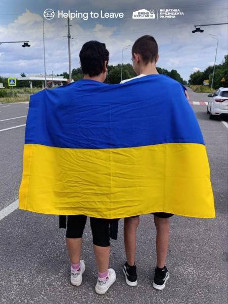 Отказались посещать российскую школу: Украина вернула домой еще троих детей из рф и ТОТ - Ермак