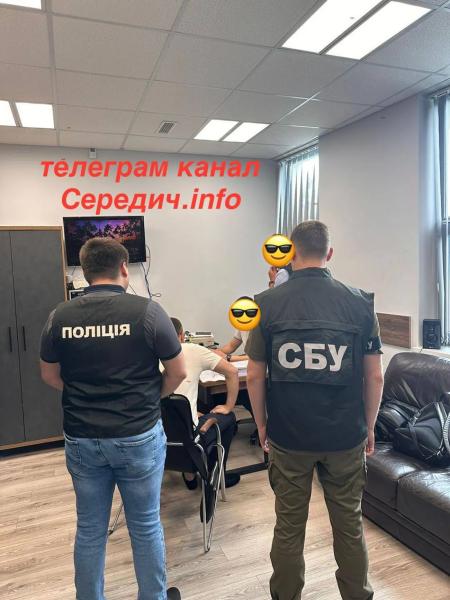 Полиция и СБУ проводят обыски во Львовском городском совете: что известно