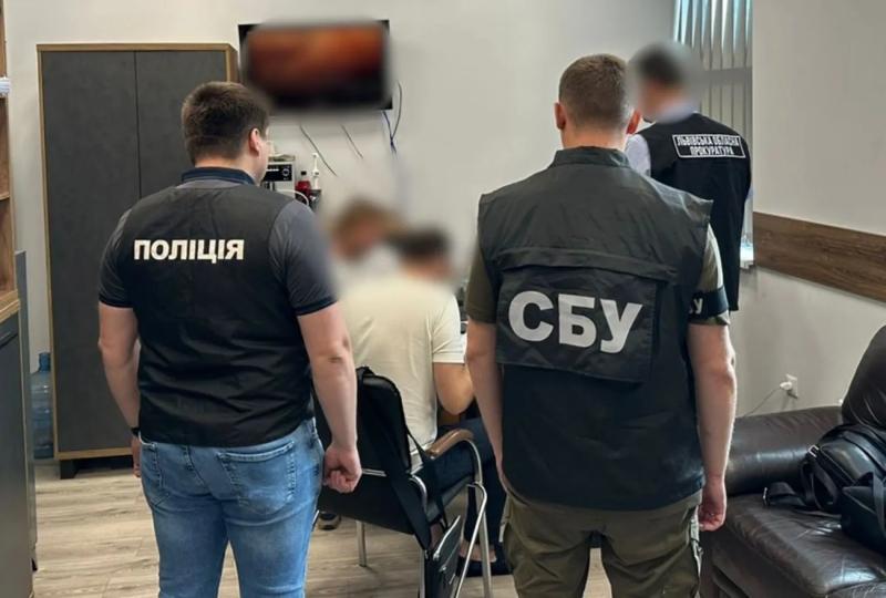 Полиция и СБУ проводят обыски во Львовском городском совете: что известно