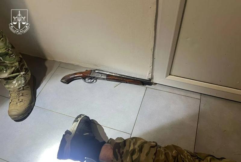 Попытка разбойного нападения на дом предпринимателя в Одесской области: задержаны военнослужащий-дезертир и его сообщник