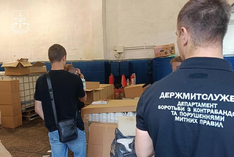 Поставляли фальшивые пестициды CORAGEN в страны ЕС: троим мужчинам сообщили о подозрении в мошенничестве на более чем 200 млн гривен