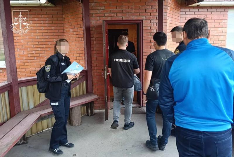 Поставляли фальшивые пестициды CORAGEN в страны ЕС: троим мужчинам сообщили о подозрении в мошенничестве на более чем 200 млн гривен