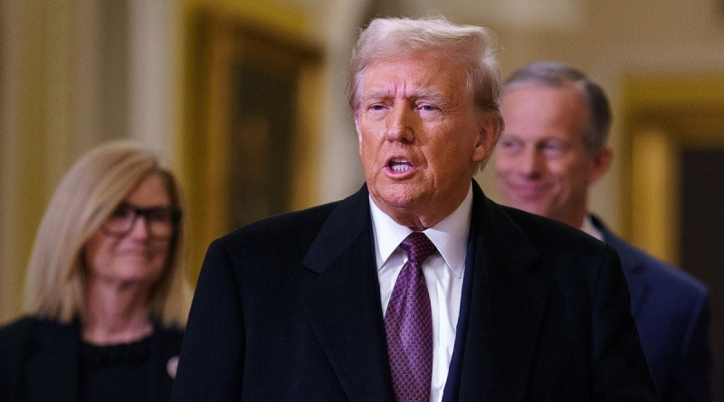 Россия продолжает пополнять свой военный бюджет, однако Трамп все это может прекратить – NYT