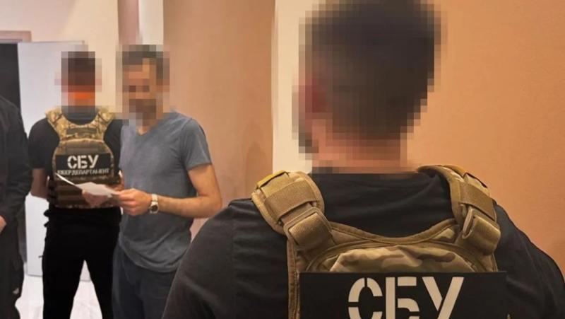 Совершал преступления на протяжении 10 лет: правоохранители Украины, Франции и ЕС разоблачили в Киеве известного хакера