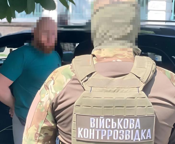 Требовали "откаты" с выплат за погибших воинов: в Запорожье разоблачили коррупционную схему