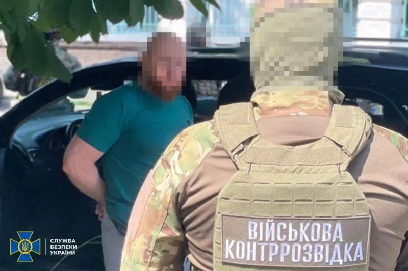 Требовали "откаты" с выплат за погибших воинов: в Запорожье разоблачили коррупционную схему