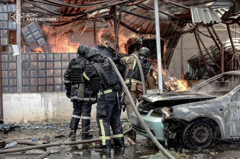 В Харькове ликвидированы пожары после авиаудара: 44 пострадавших, 7 из них – дети