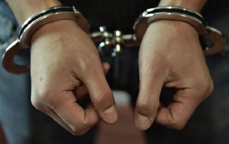 В Хмельницкой области ГБР задержало должностное лицо налоговой службы на взятке в сумме 200 тыс. грн.