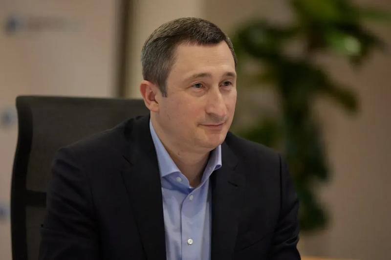 Вице-премьер Чернышов явился в суд, где его могут отстранить от должности