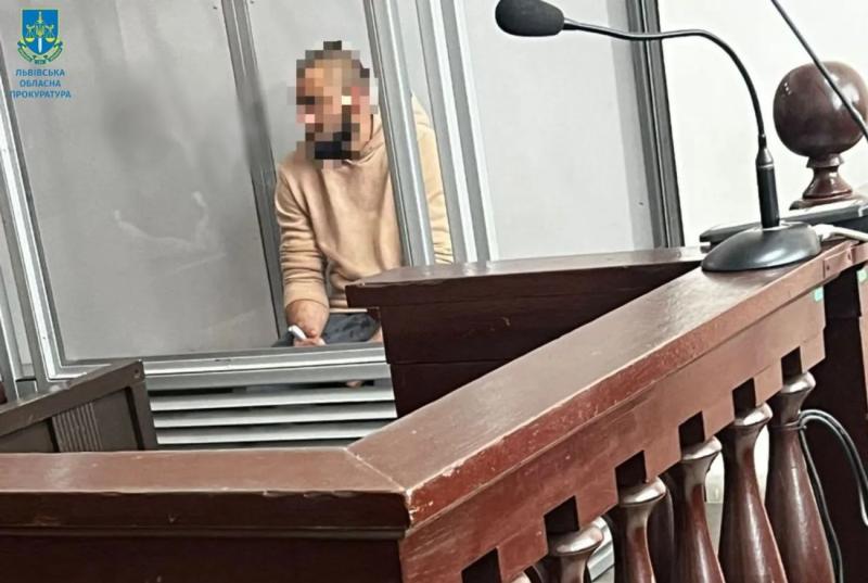 Во Львове мужчина напал на детей и порезал девочку ножницами, он под арестом - прокуратура