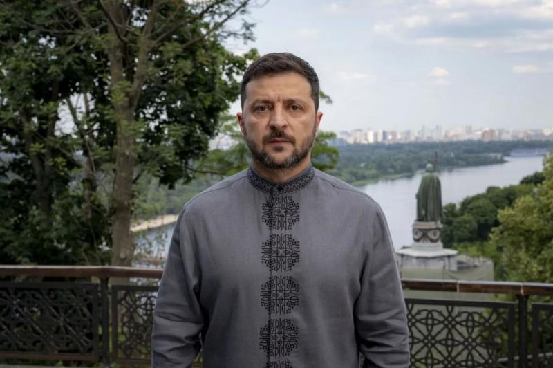 Зеленский направил послание в День государственности: украинцы здесь были, есть и будут