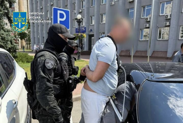 "Цена вопроса - 15 тыс. долларов": в Киеве накрыли еще одну схему для отсрочки от мобилизации