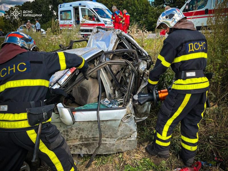 ДТП на трассе Киев-Одесса: Citro&euml;n столкнулся с Volvo, трое погибших, среди них - ребенок