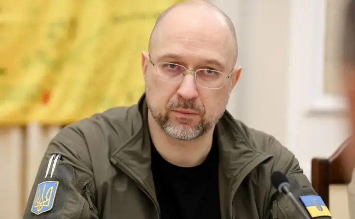 Это мощное, дальнобойное оружие: Шмыгаль о новой украинской ракете "Фламинго"
