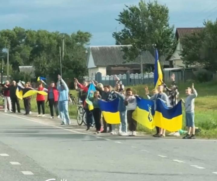 Герои возвращаются домой: Лубинец показал, как трогательно встречали освобожденных пленников