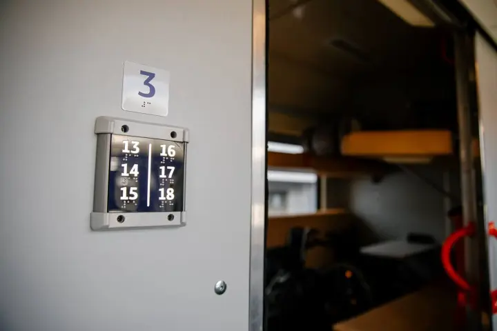 Из-за атаки рф есть изменения для поездов на Запорожье, один поезд идет с задержкой до 6 часов - Укрзализныця