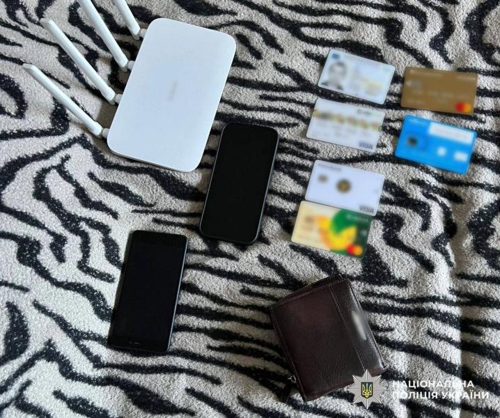 Киберполиция разоблачила мошенническую группу, выманивавшую деньги "на помощь ВСУ" от имени ОВА