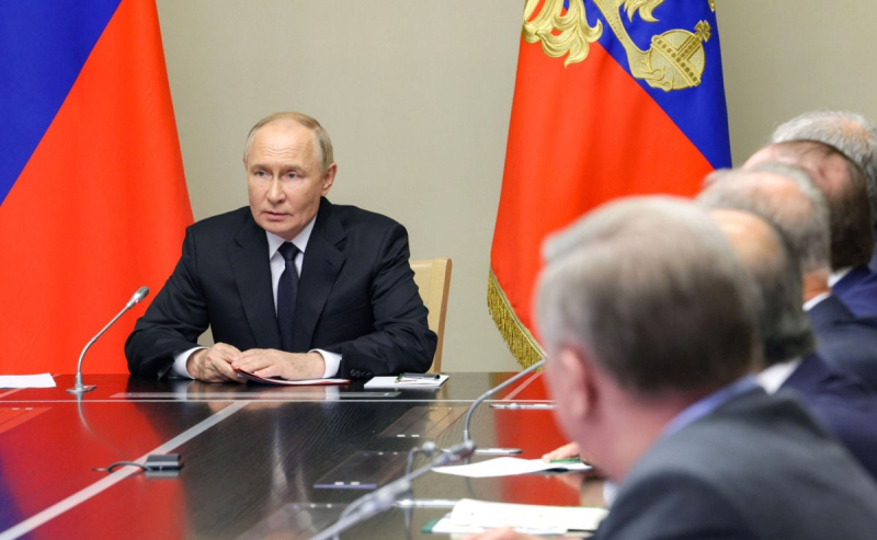Кремль предстал перед дилеммой: Путин продержал 6 часов членов Совбеза РФ после встречи с Уиткоффом