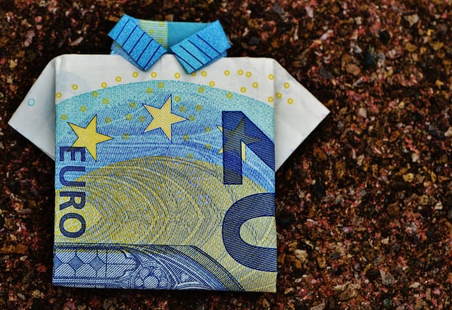 Курс валют: євро різко подорожчало на міжбанку