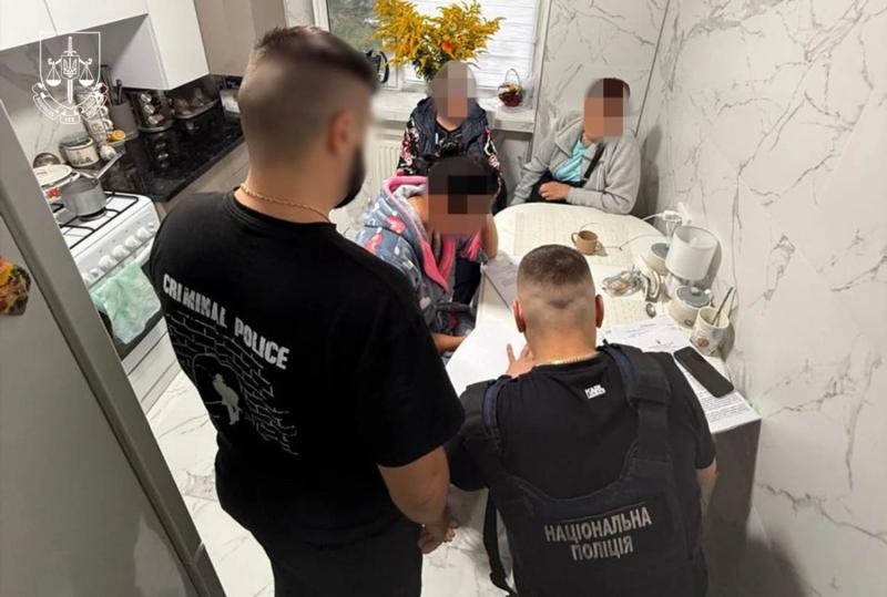 Подсолнухи с радиацией: на Житомирщине раскрыли схему торговли с "чернобыльских" земель